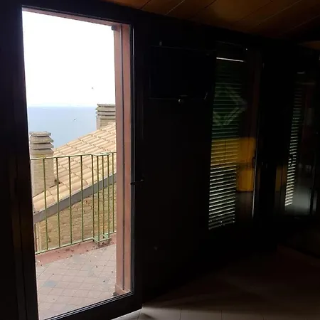 La Casa Rossa Apartment *